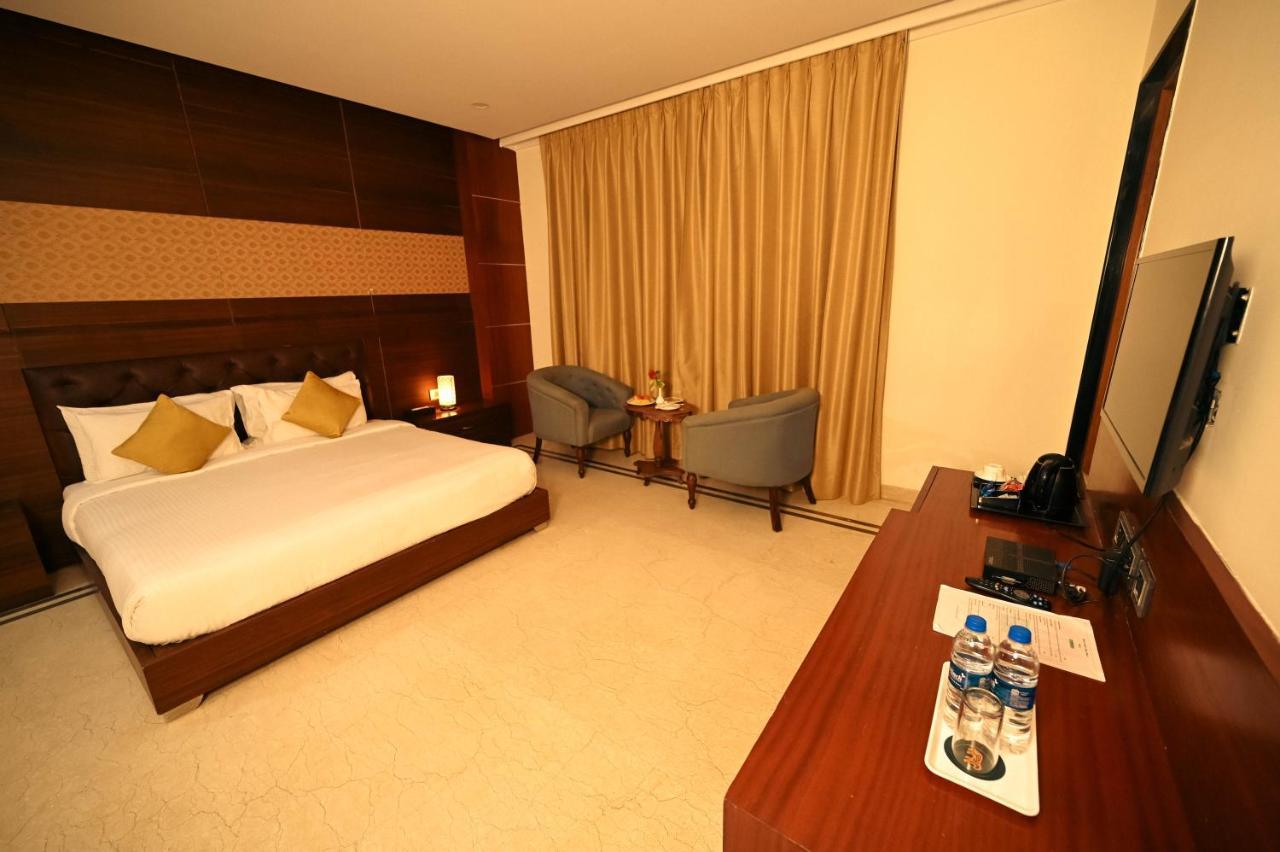 Clarks Safari Ranthambore Khilchīpur Extérieur photo